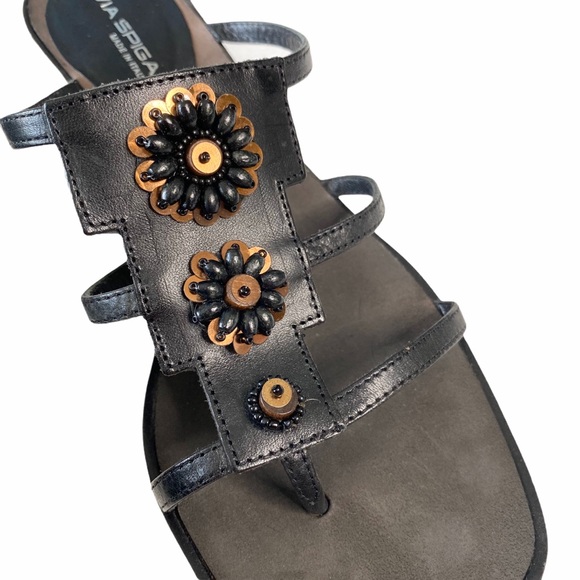 Via Spiga 𑁍 Beaded Metallic Flower Leather Sandals 𑁍 Black + Bronze Beads 𑁍 8 - Picture 10 of 15